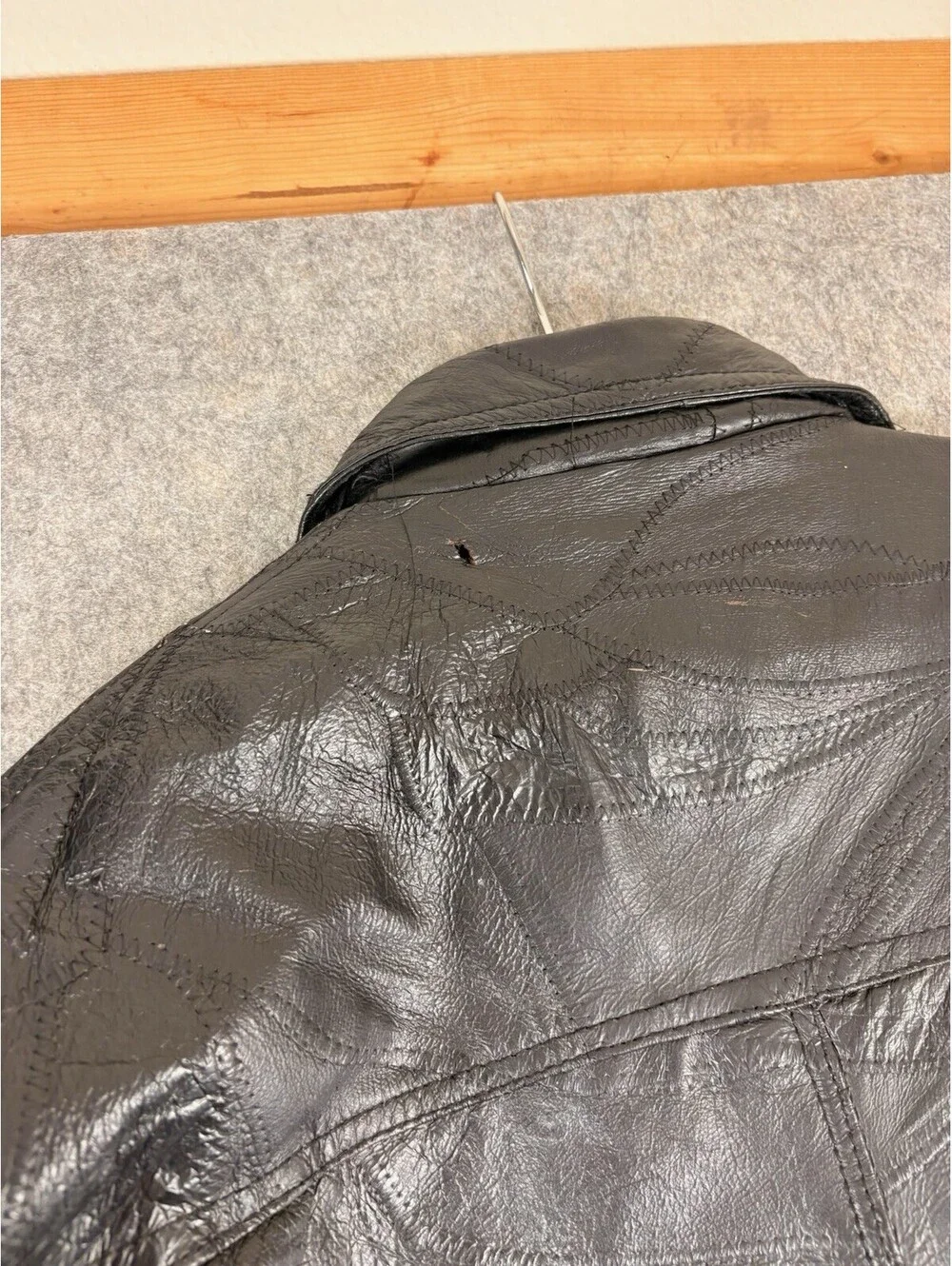 Vintage Leather Bomber Biker Jacket Mens Size Medium Black Mosaic Stitch